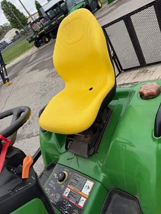 Image of John Deere X744 equipment image 4