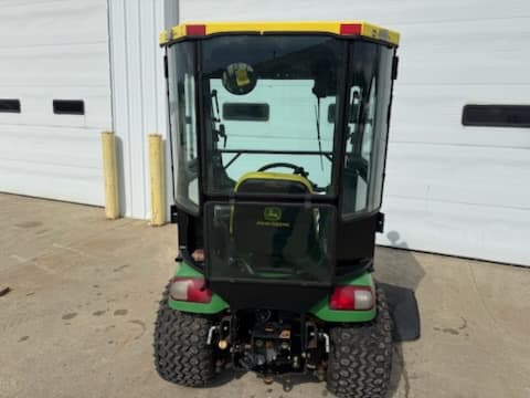 Image of John Deere X749 equipment image 3