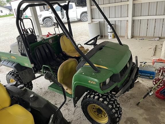Image of John Deere Gator XUV 620i equipment image 2