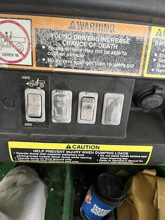 Image of John Deere Gator XUV 620i equipment image 1