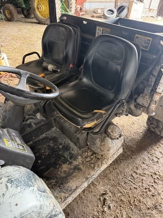 Image of John Deere Gator XUV 620i equipment image 4