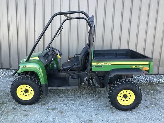 Image of John Deere Gator XUV 620i equipment image 1