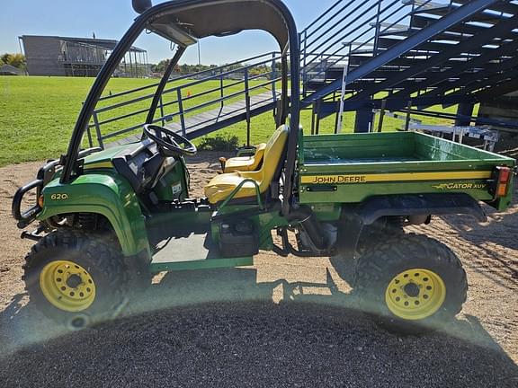 Image of John Deere Gator XUV 620i equipment image 1