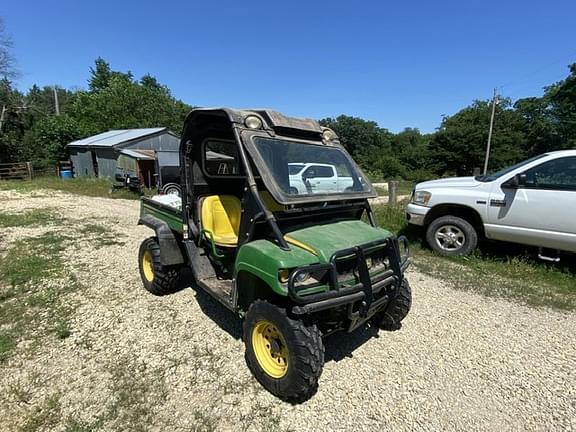 Image of John Deere Gator XUV 620i equipment image 2