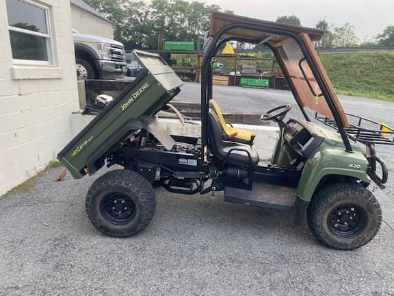 Image of John Deere Gator XUV 620i equipment image 1