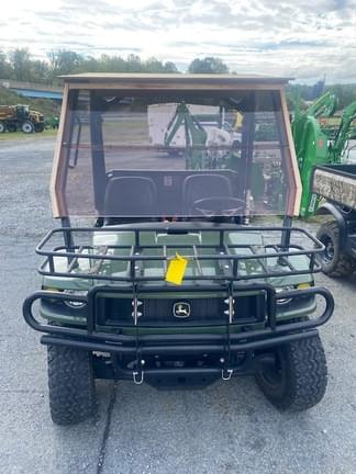 Image of John Deere Gator XUV 620i equipment image 2