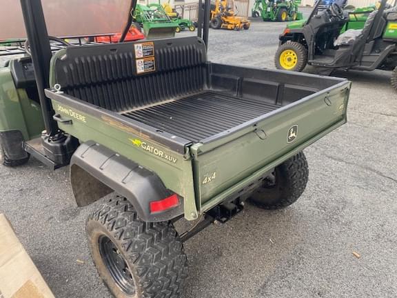 Image of John Deere Gator XUV 620i equipment image 4