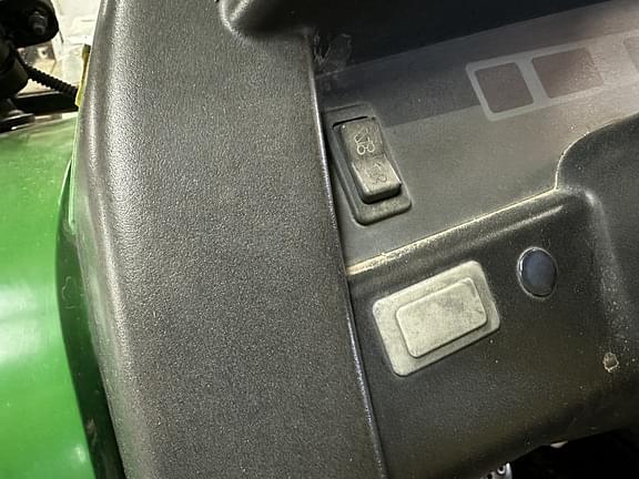 Image of John Deere XUV 850D equipment image 4