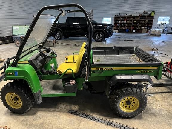 Image of John Deere XUV 850D equipment image 2