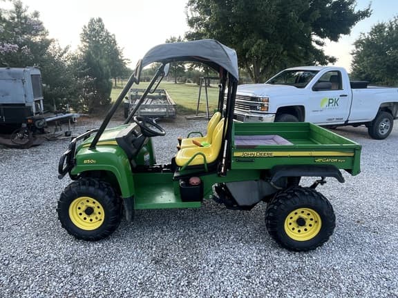 Image of John Deere XUV 850D equipment image 1