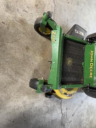 Image of John Deere Z225 equipment image 4