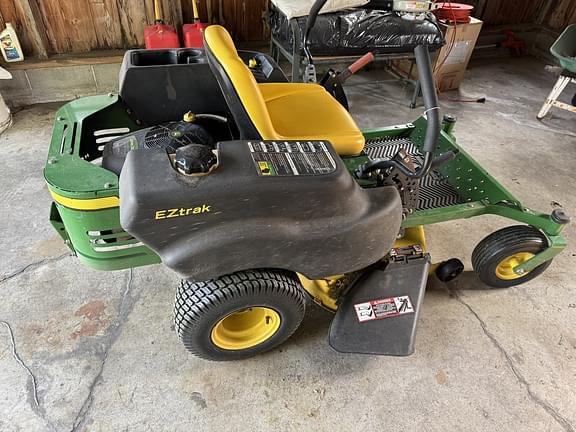 Image of John Deere Z225 Primary image