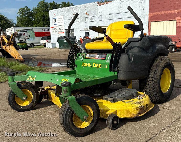 Image of John Deere Z425 Primary image