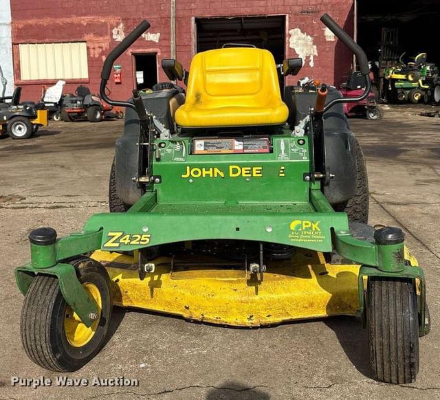 Image of John Deere Z425 equipment image 1
