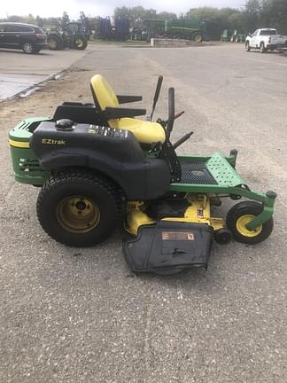 Image of John Deere Z445 equipment image 3