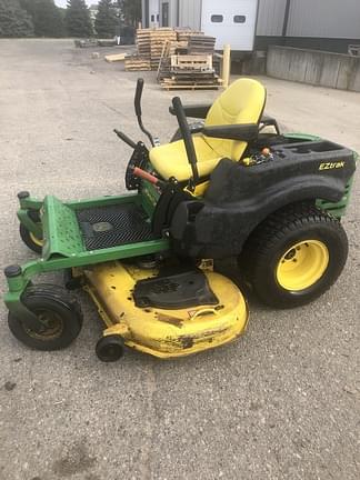 Image of John Deere Z445 Primary image