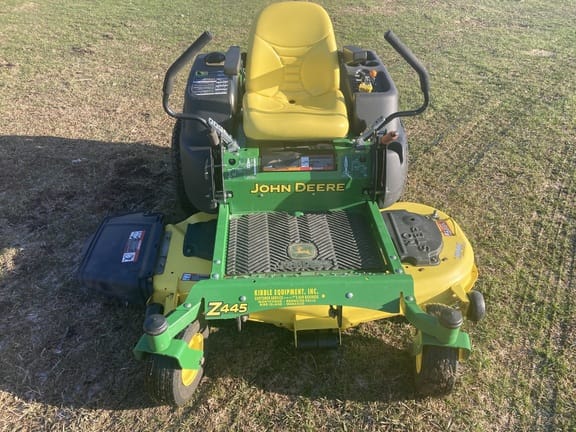 Main image John Deere Z445