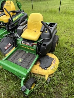 2008 John Deere Z445 Equipment Image0