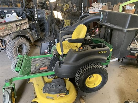 Image of John Deere Z445 equipment image 1