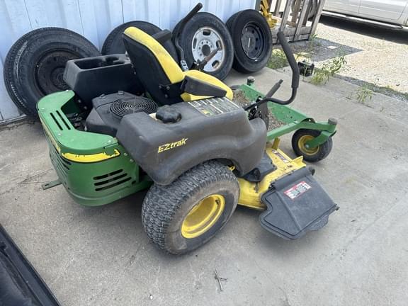 Image of John Deere Z445 equipment image 3