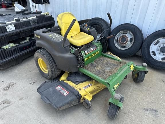 Image of John Deere Z445 equipment image 2