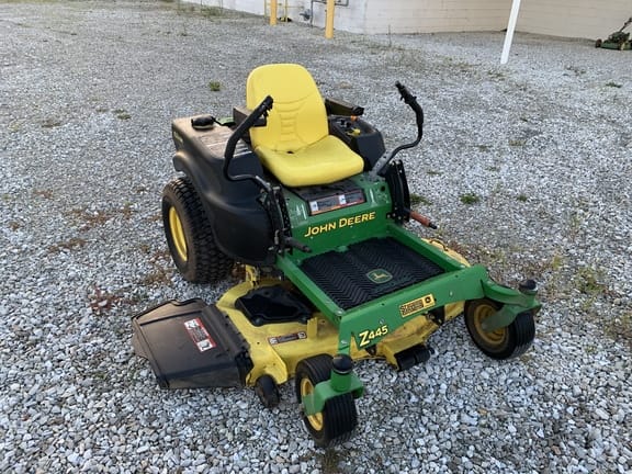 Main image John Deere Z445