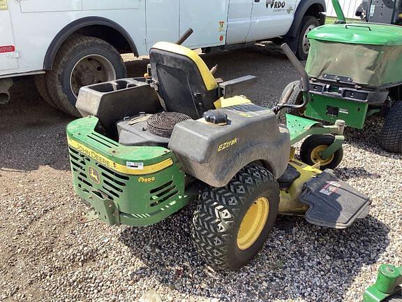 Image of John Deere Z445 equipment image 2