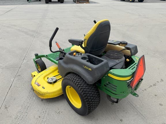 Image of John Deere Z465 equipment image 4