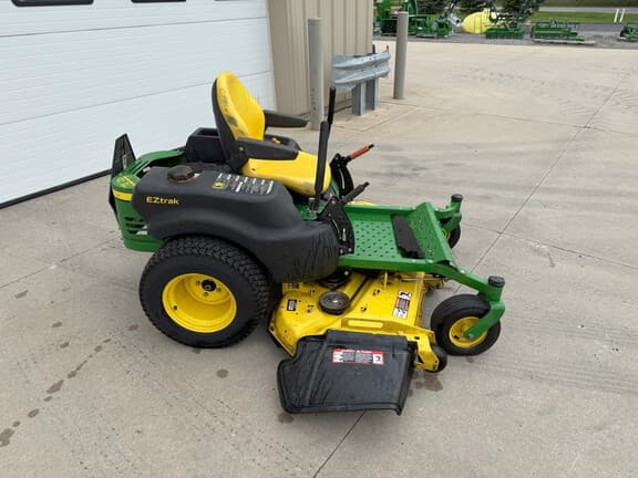Image of John Deere Z465 equipment image 1