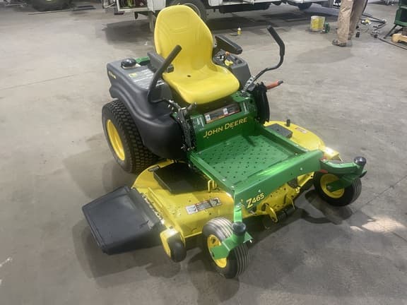 Image of John Deere Z465 equipment image 1