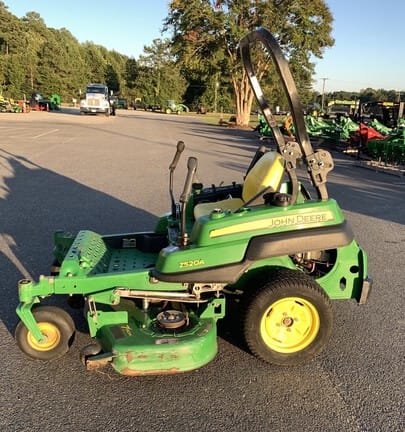 Main image John Deere Z520A