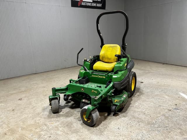 Image of John Deere Z810A equipment image 1