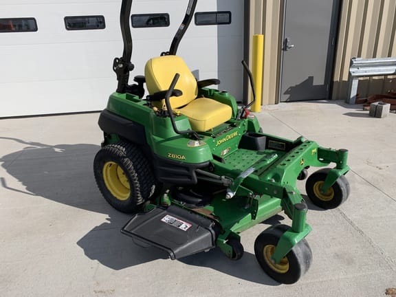 2008 John Deere Z810A Equipment Image0