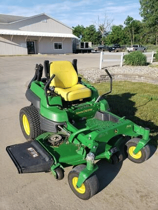 Main image John Deere Z820A