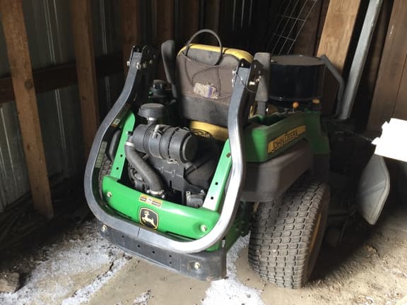 Image of John Deere Z820A equipment image 2