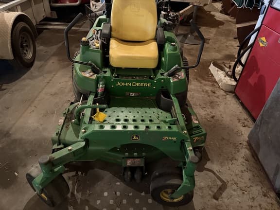 Image of John Deere Z820A equipment image 2