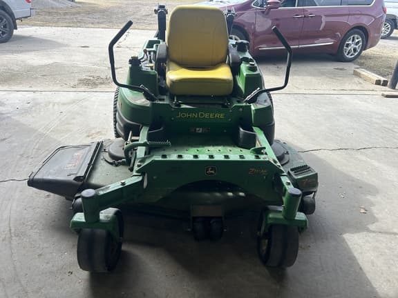 Image of John Deere Z820A equipment image 2