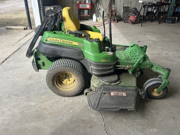 Main image John Deere Z820A