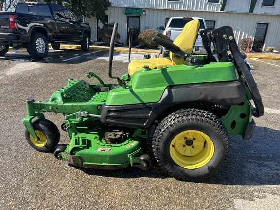 Image of John Deere Z820A equipment image 3