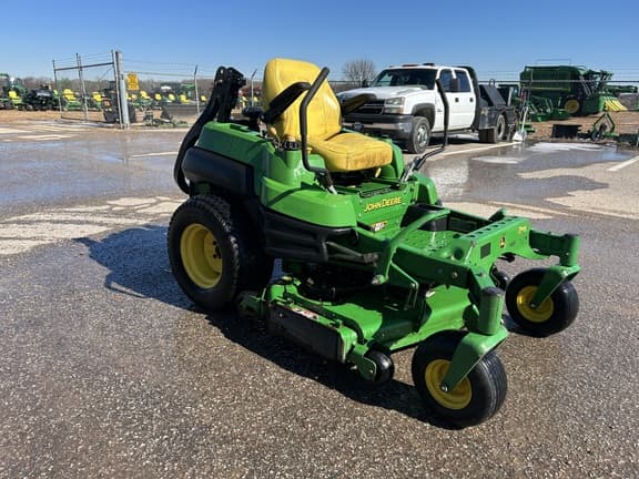 Image of John Deere Z820A equipment image 1