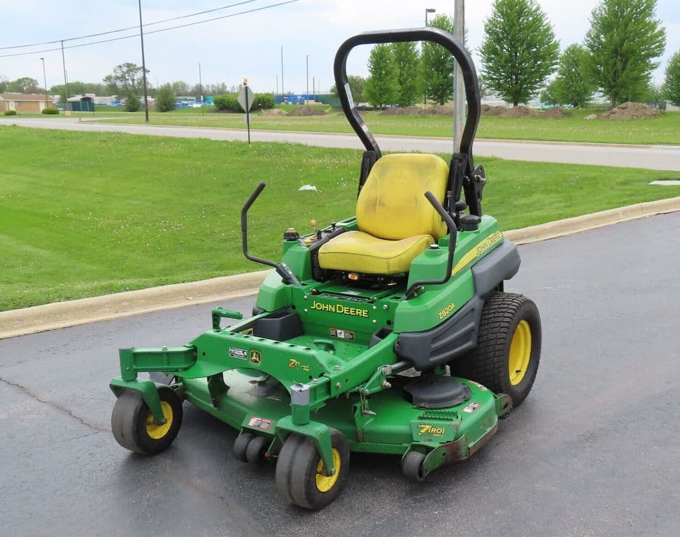 Image of John Deere Z820A Primary image