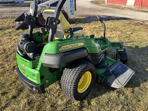 Image of John Deere Z820A equipment image 2