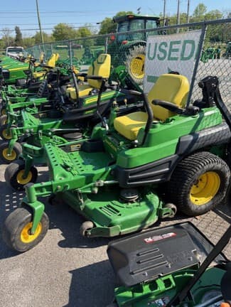 Image of John Deere Z820A equipment image 1