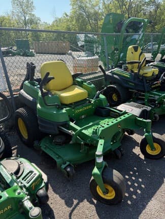 Image of John Deere Z820A equipment image 4