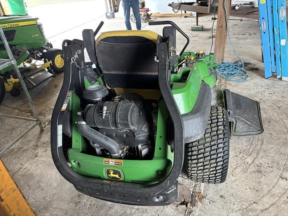 Image of John Deere Z820A equipment image 3