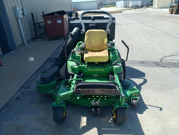 Image of John Deere Z820A equipment image 1