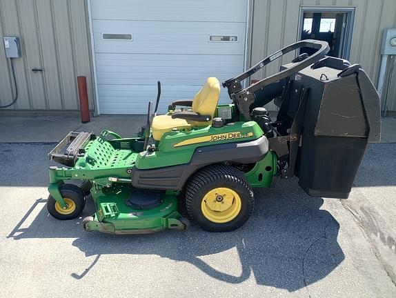 Image of John Deere Z820A equipment image 2