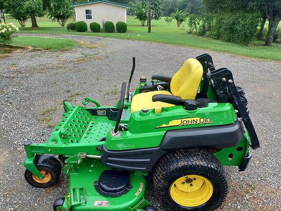 Image of John Deere Z820A equipment image 2