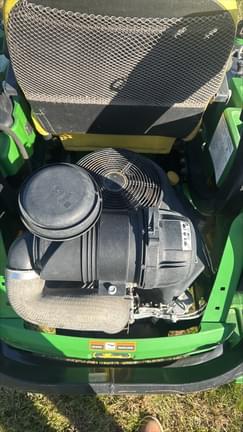 Image of John Deere Z830A equipment image 4