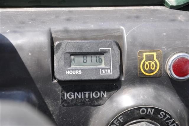 Image of Kawasaki Mule 3010 equipment image 4